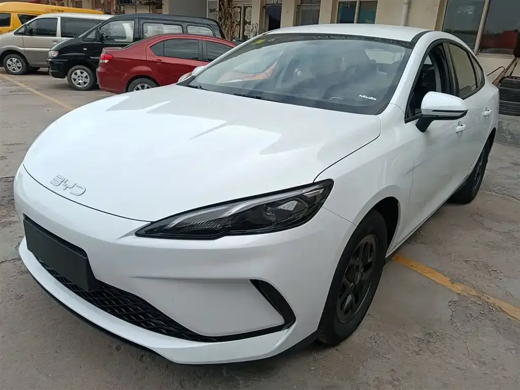 BYD Seal 05 DM-i 2025 из CN, фото 2