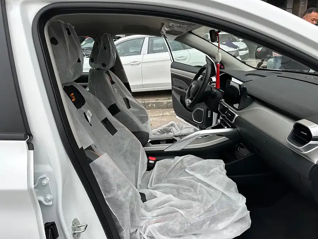 Geely Binyue 2025 из CN, фото 6