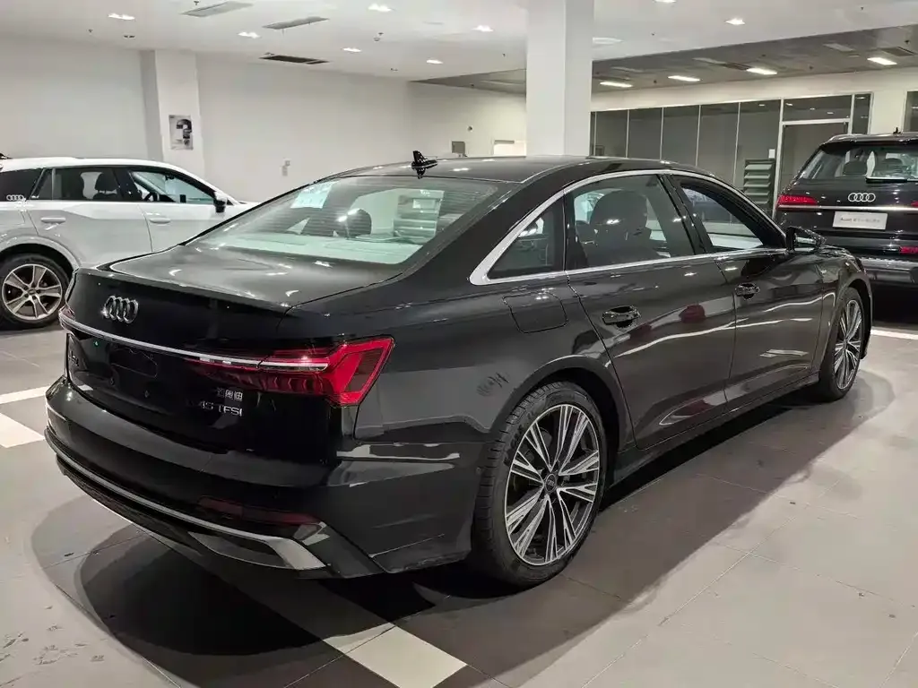 Audi A6L 2024 из CN, фото 3