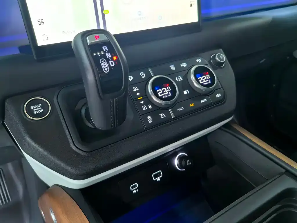 Land Rover Defender 2024 из CN, фото 8