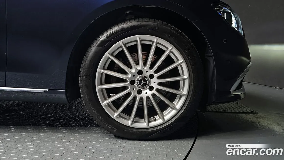 Mercedes-Benz E-Class 2022 из KR, фото 5