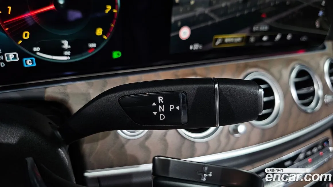 Mercedes-Benz E-Class 2022 из KR, фото 9