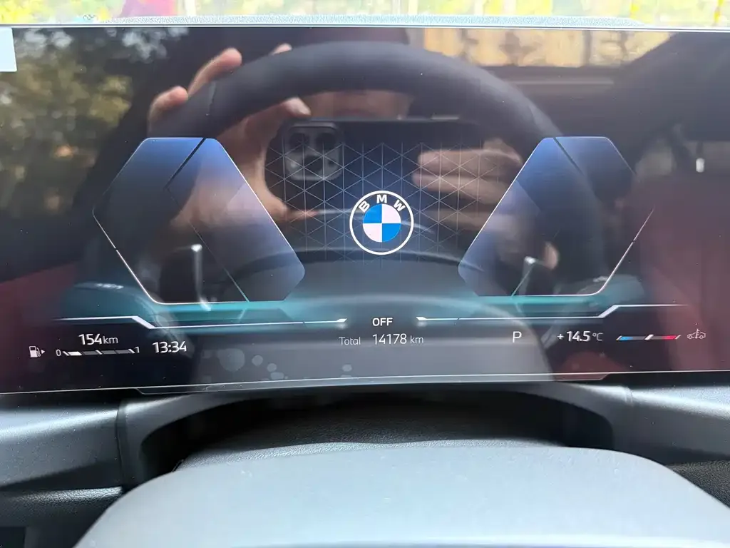 BMW 3 Series 2024 из CN, фото 4