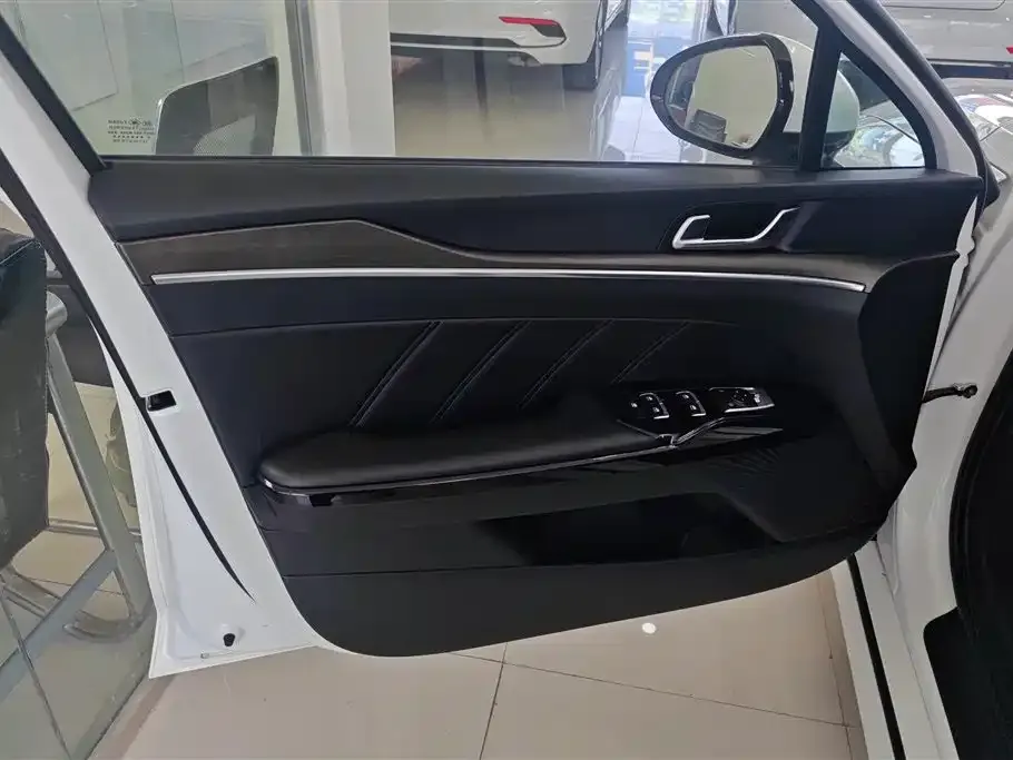 Kia K5 2022 из CN, фото 7
