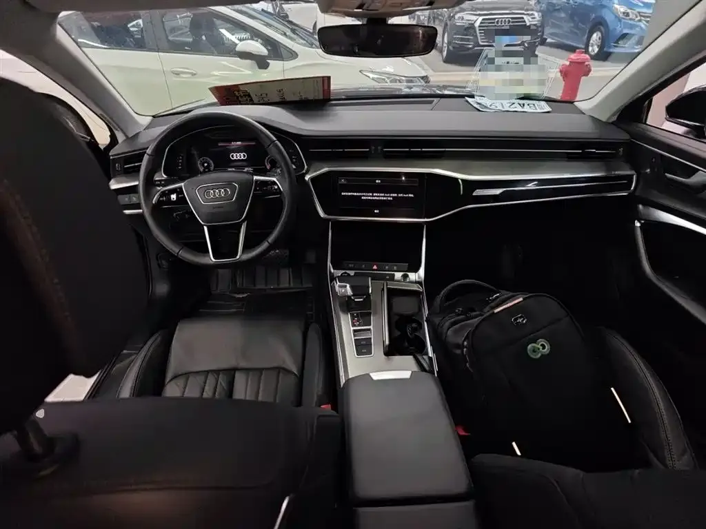 Audi A6L 2021 из CN, фото 10