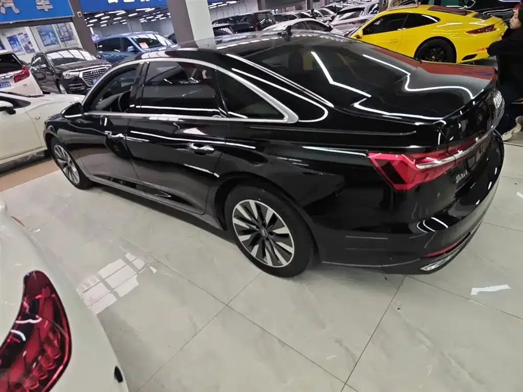 Audi A6L 2021 из CN, фото 5
