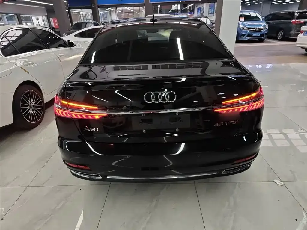 Audi A6L 2021 из CN, фото 6