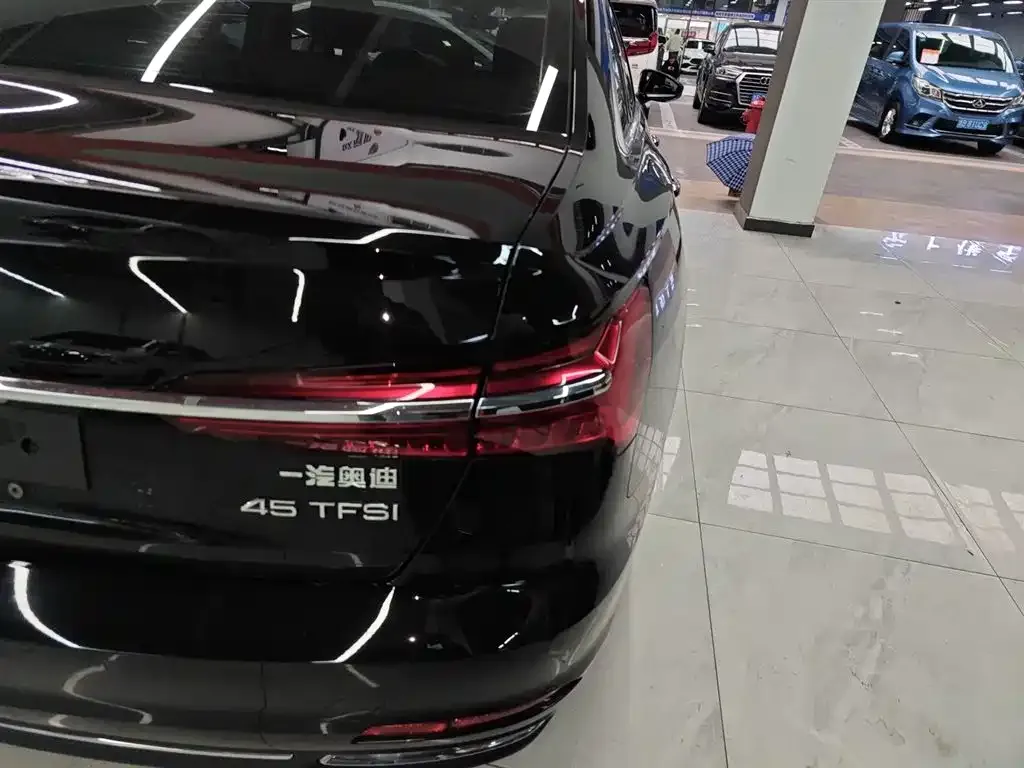 Audi A6L 2021 из CN, фото 8
