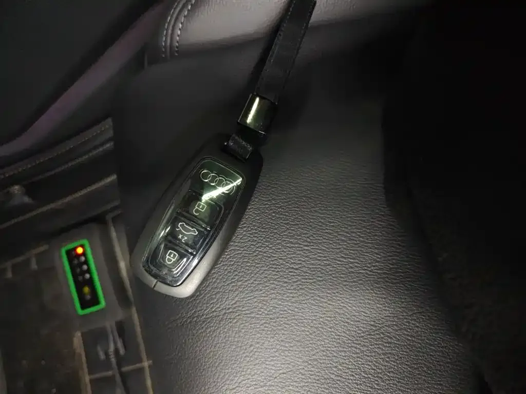 Audi A6L 2021 из CN, фото 9