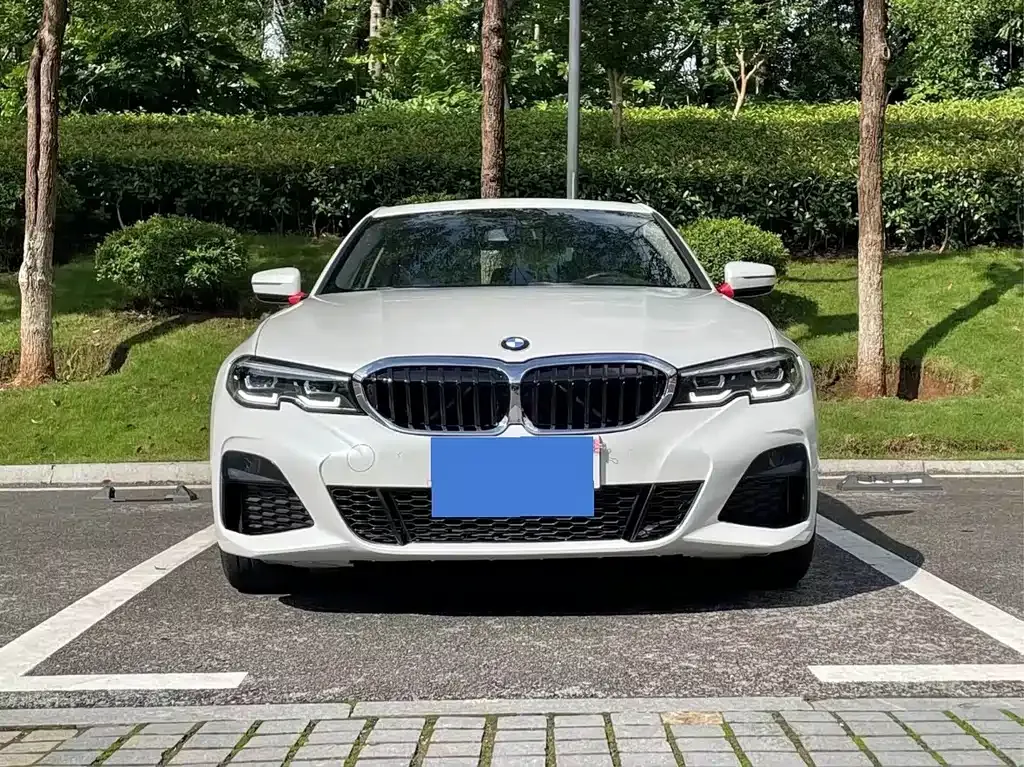 BMW 3 Series 2025 из CN, фото 2