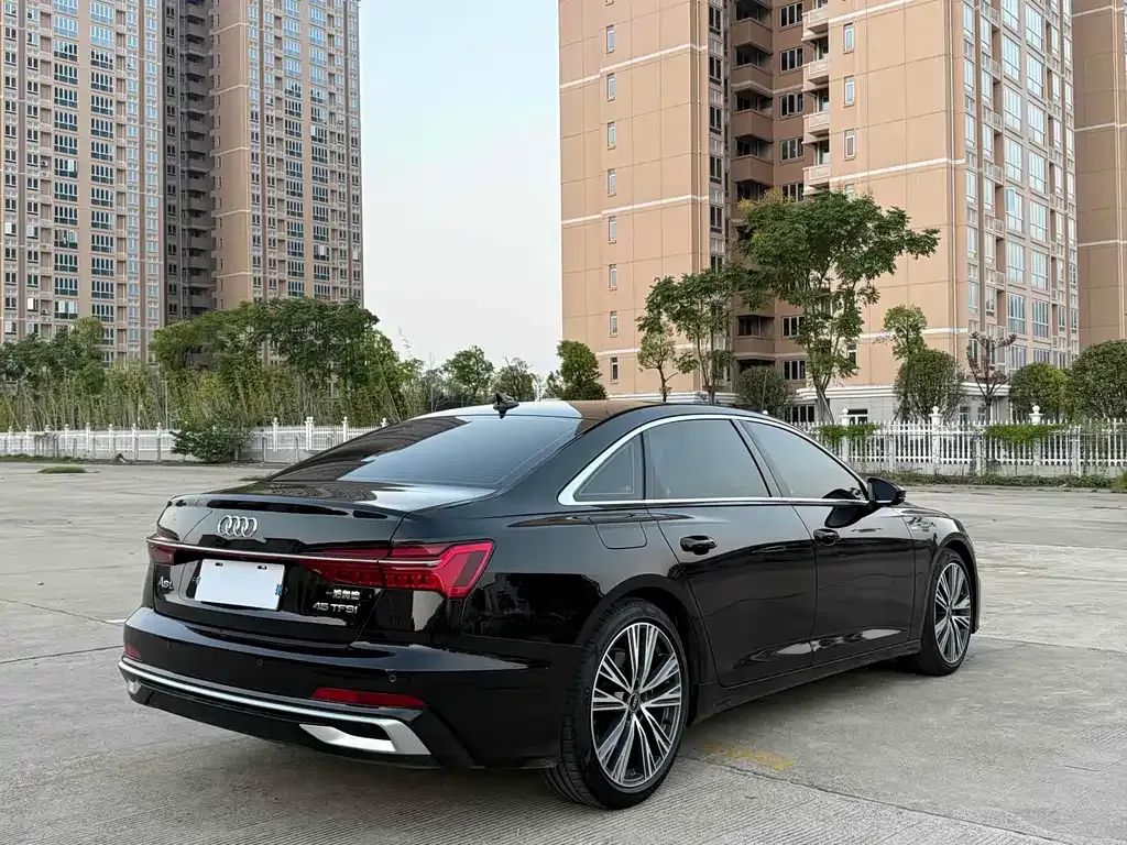Audi A6L 2024 из CN, фото 9