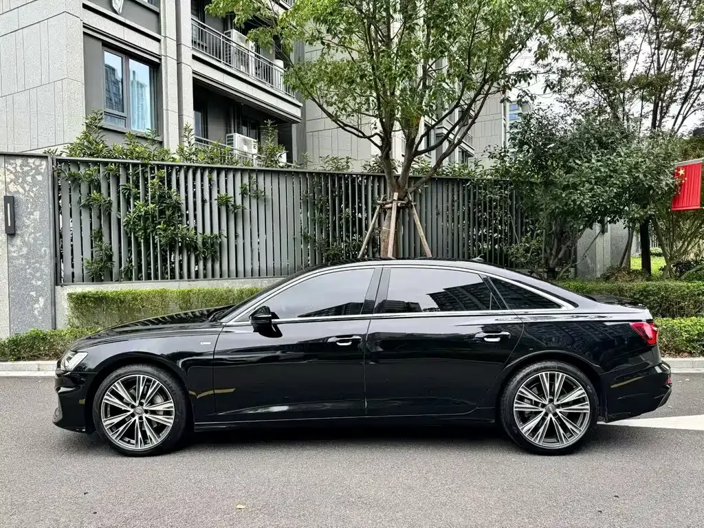 Audi A6L 2022 из CN, фото 3