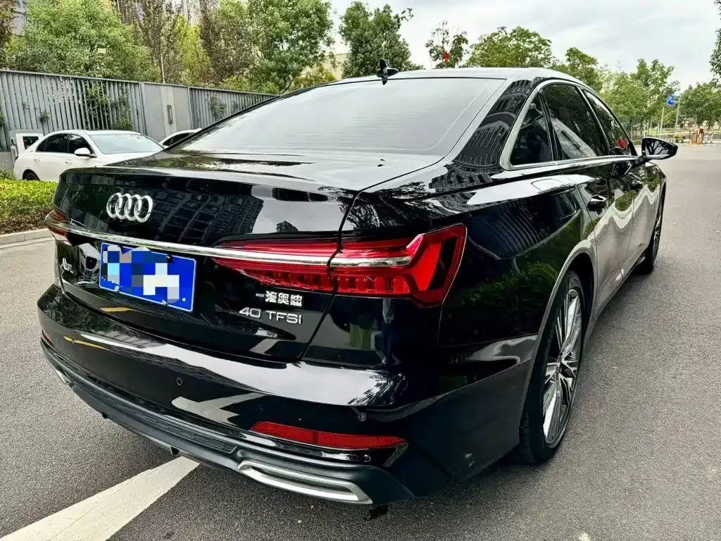 Audi A6L 2022 из CN, фото 8