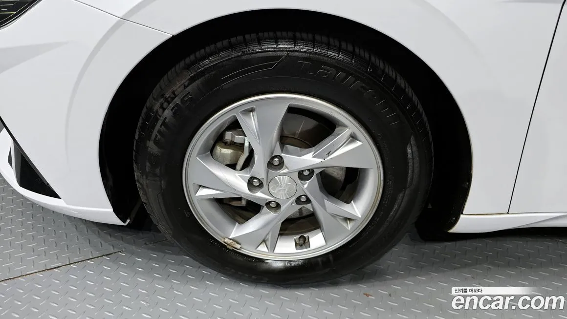 Hyundai AVANTE 2021 из KR, фото 5
