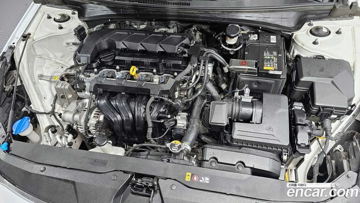 Hyundai AVANTE 2021 из KR, фото 6