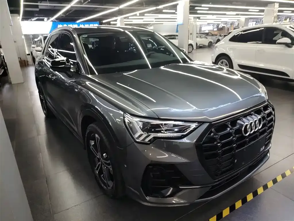 Audi Q3 2021 из CN, фото 4
