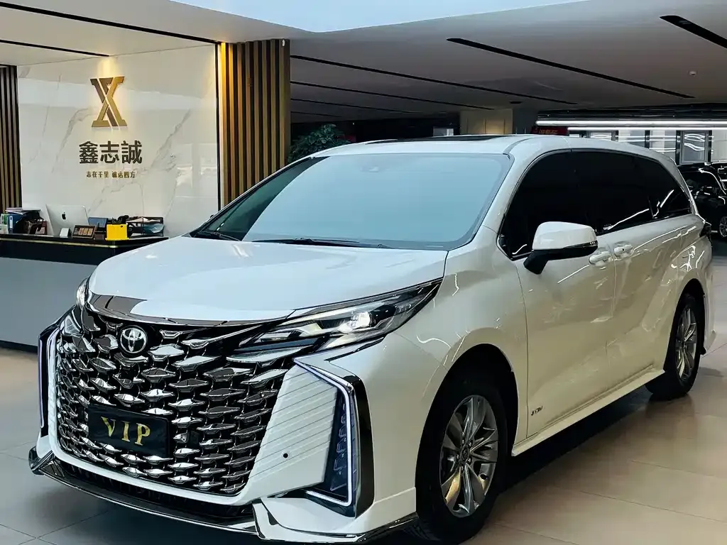 Toyota Sienna 2024 из CN, фото 1