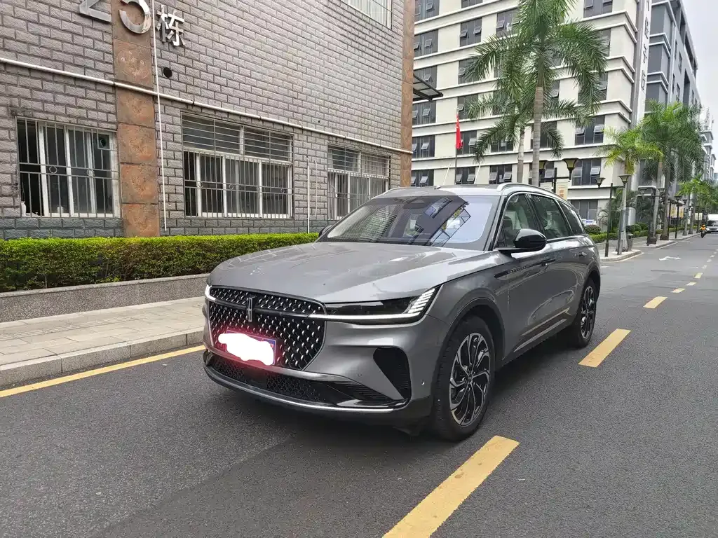Lincoln Nautilus 2023 из CN, фото 1