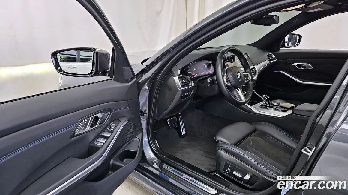 BMW 3-Series 2022 из KR, фото 10