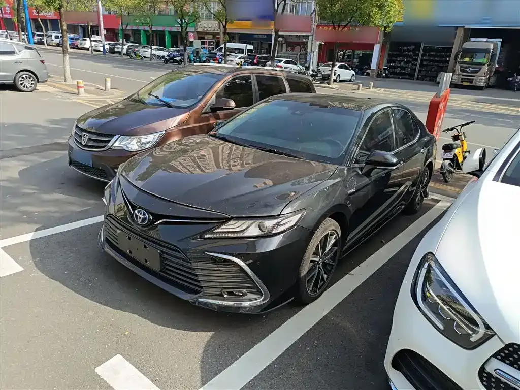 Toyota Camry 2022 из CN, фото 2