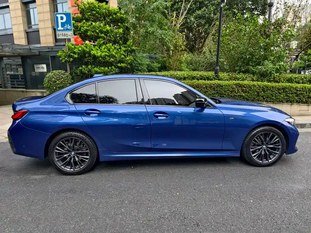 BMW 3 Series 2023 из CN, фото 4