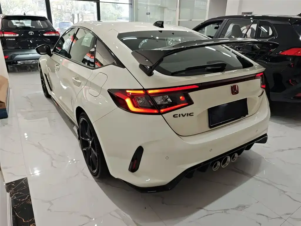 Honda Civic (Import) 2023 из CN, фото 5