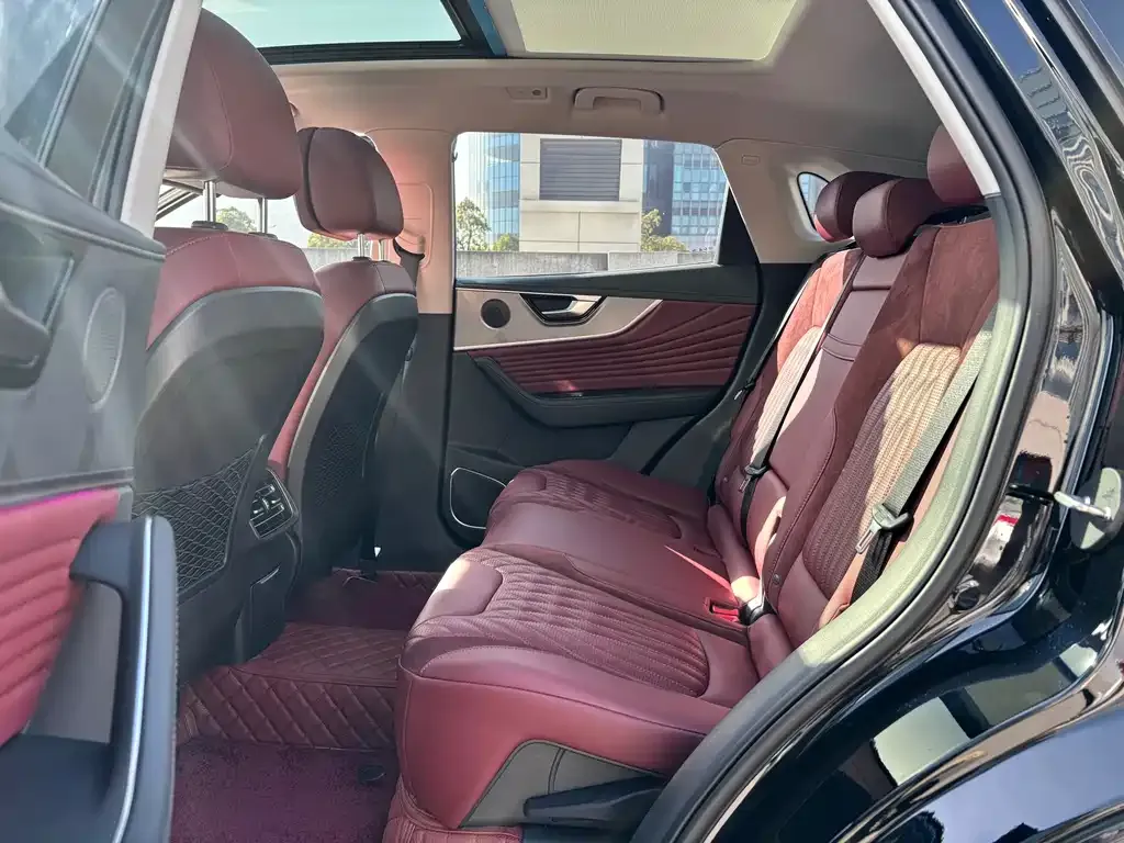Hongqi HS5 2024 из CN, фото 8