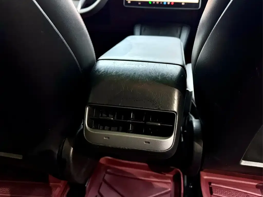 Tesla Model 3 2023 из CN, фото 3