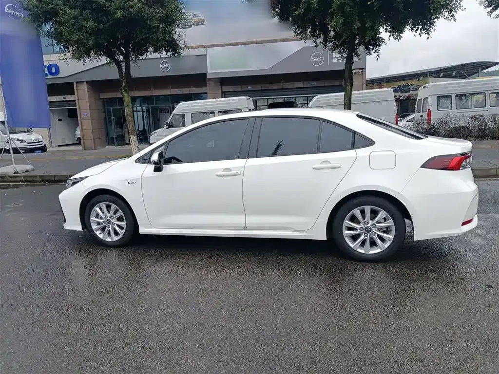 Toyota Corolla 2025 из CN, фото 7