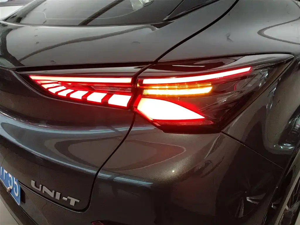 Changan UNI-T 2023 из CN, фото 8