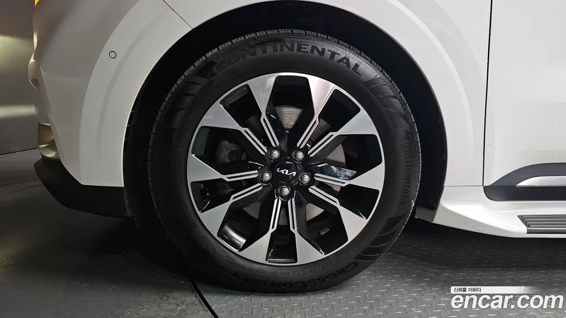 Kia Carnival 2023 из KR, фото 5