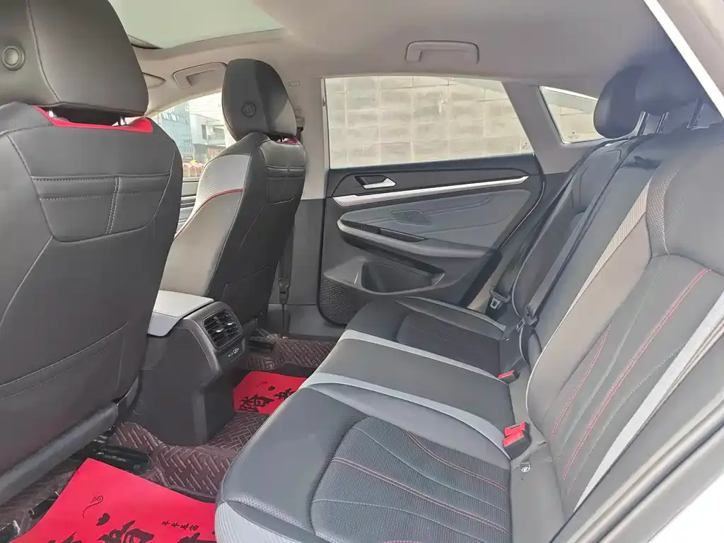 Volkswagen Lamando 2023 из CN, фото 10