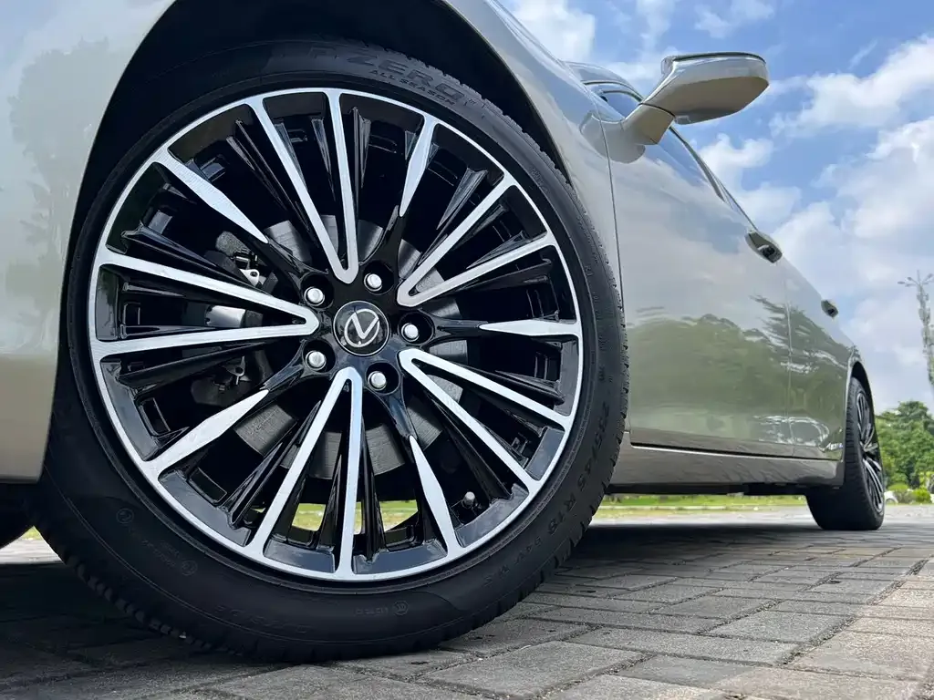 Lexus ES 2022 из CN, фото 4