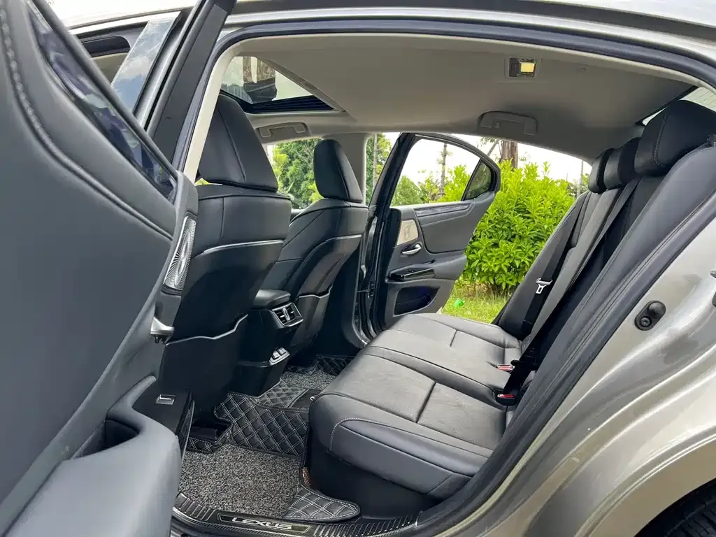 Lexus ES 2022 из CN, фото 7