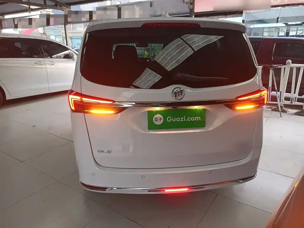 Buick GL8 2024 из CN, фото 6