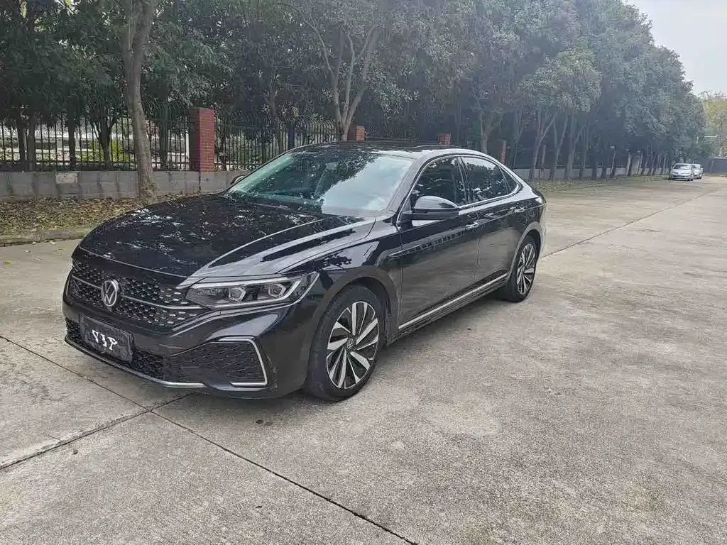 Volkswagen Passat 2022 из CN, фото 1