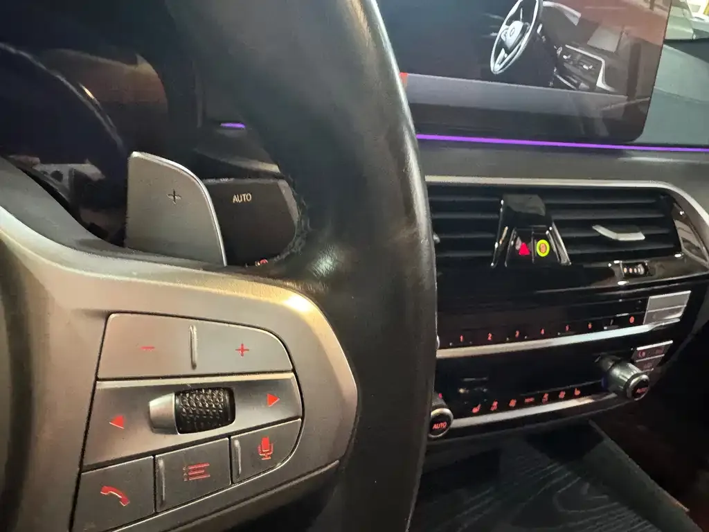 BMW 5 Series 2023 из CN, фото 6