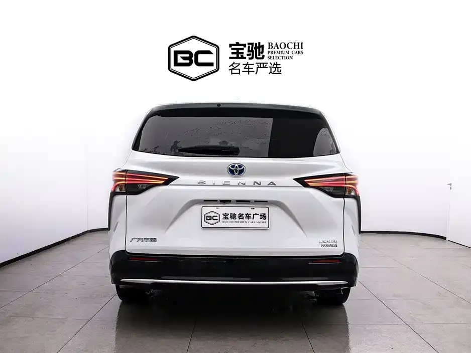 Toyota Sienna 2024 из CN, фото 4