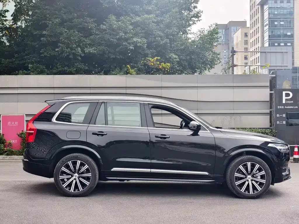 Volvo XC90 2023 из CN, фото 4