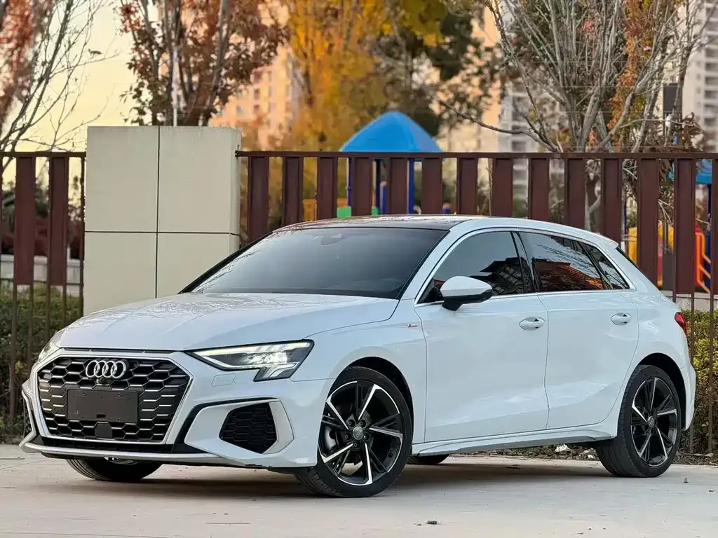 Audi A3 2021 из CN, фото 1