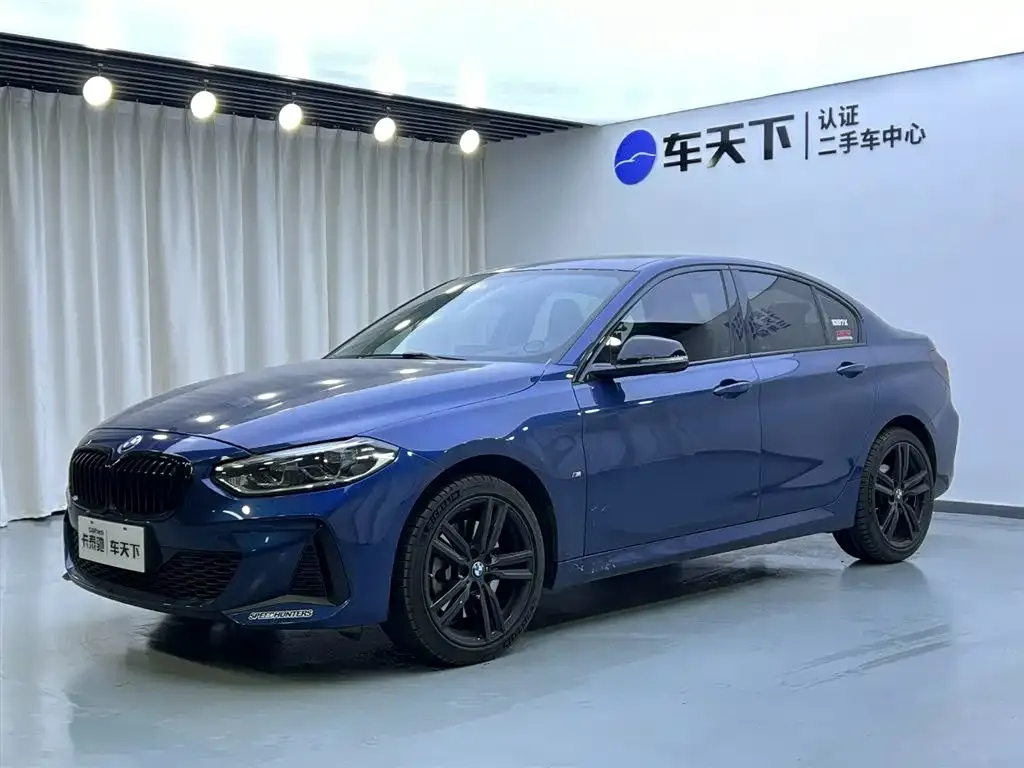 BMW 1 Series 2022 из CN, фото 1