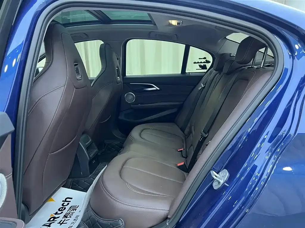 BMW 1 Series 2022 из CN, фото 6