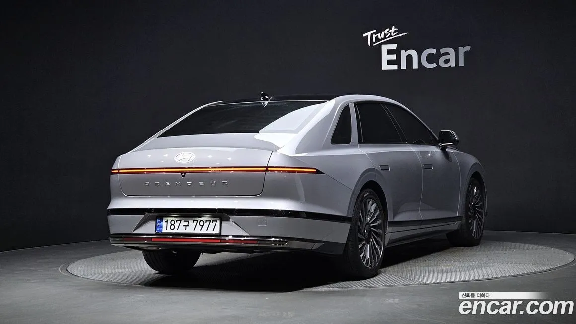 Hyundai Grandeur 2023 из KR, фото 2