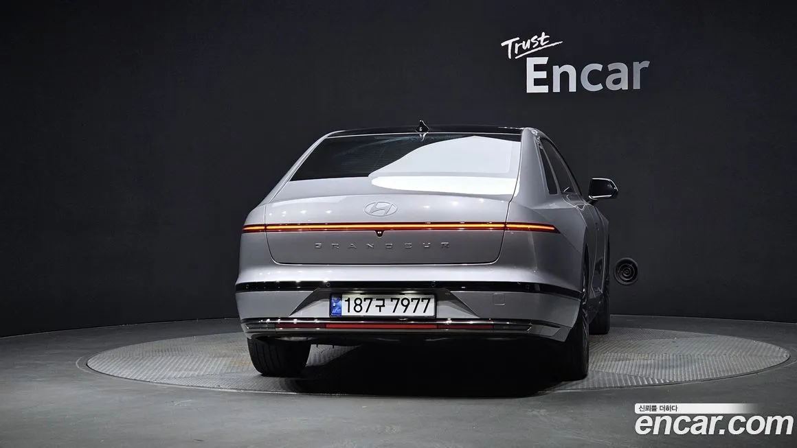 Hyundai Grandeur 2023 из KR, фото 4