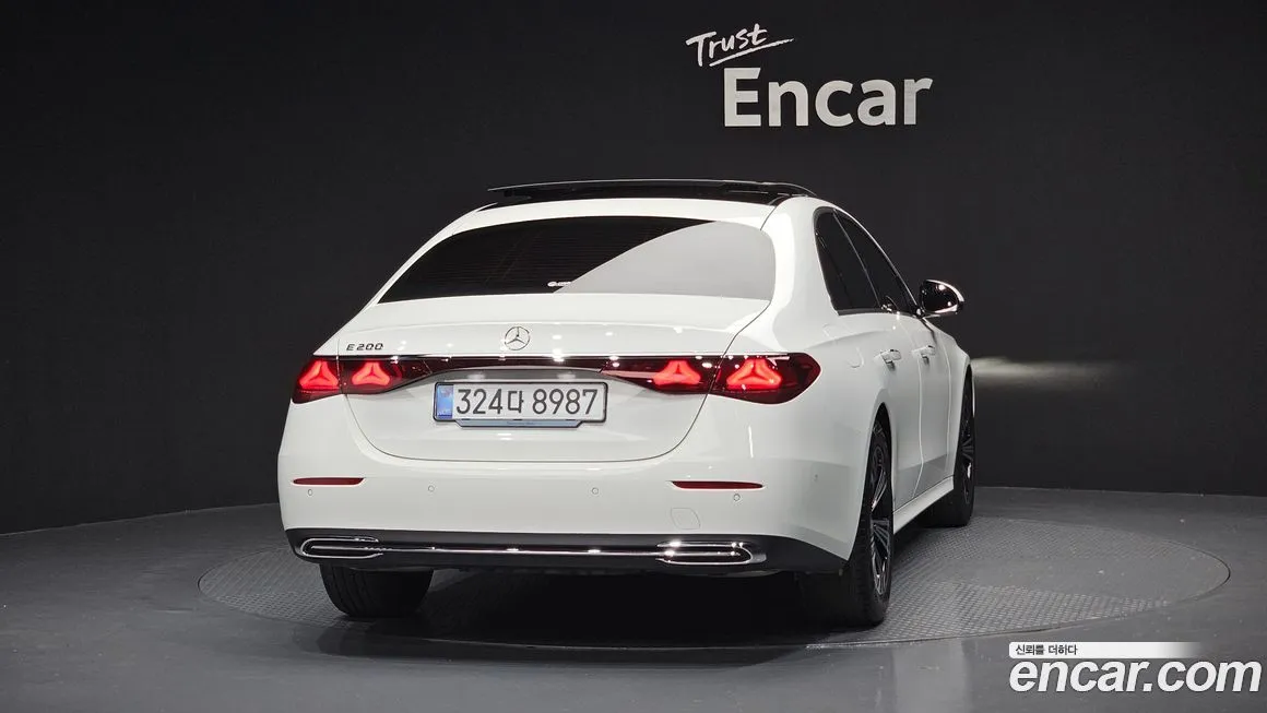 Mercedes-Benz E-Class 2025 из KR, фото 4