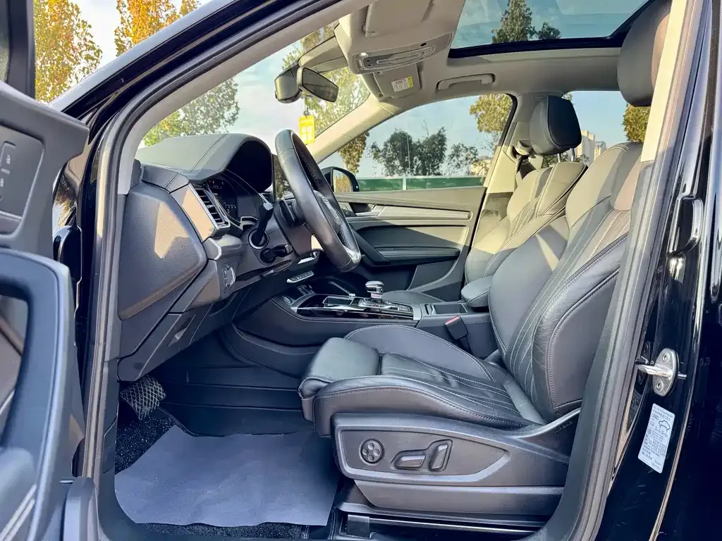Audi Q5L 2022 из CN, фото 4