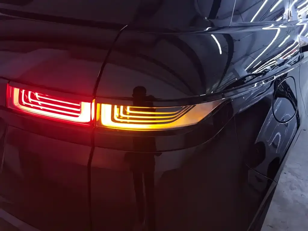 Land Rover Evoque 2024 из CN, фото 8