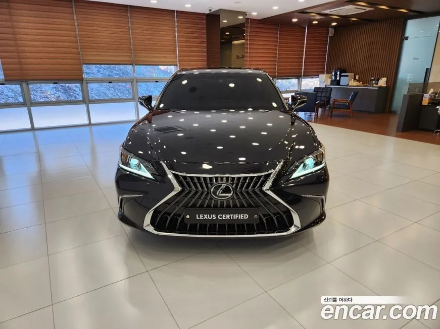 Lexus ES 2023 из KR, фото 3