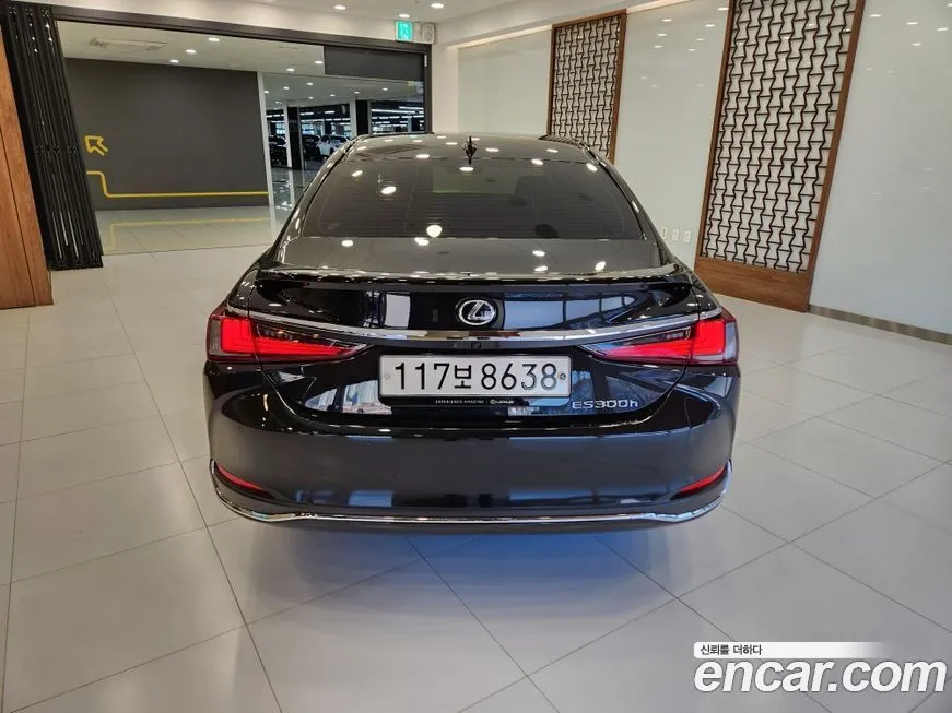 Lexus ES 2023 из KR, фото 4