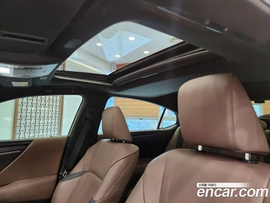 Lexus ES 2023 из KR, фото 8